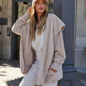 The Coziest Yet Pocketed Cardigan